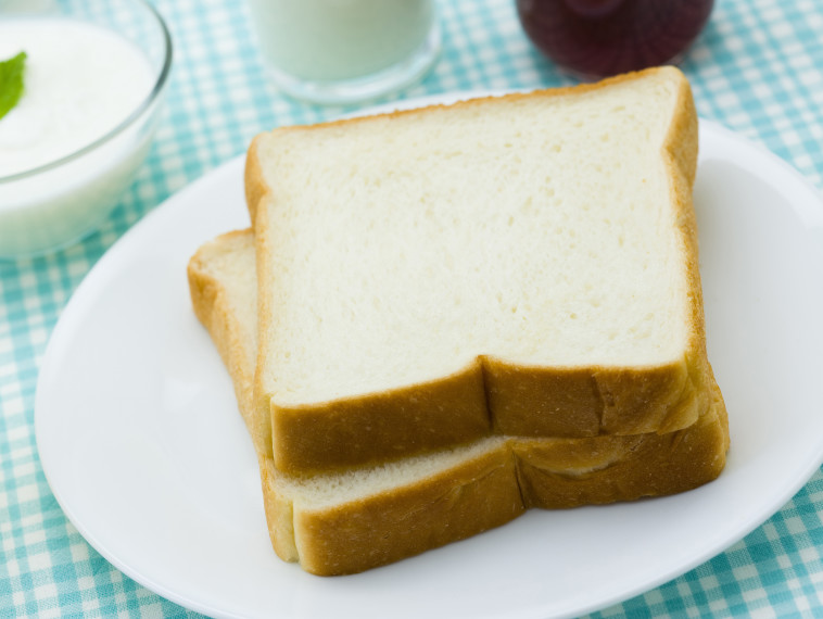 לחם לבן (צילום: אינגאימג')