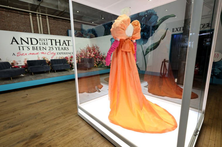 תערוכת ''סקס והעיר הגדולה'' בניו יורק