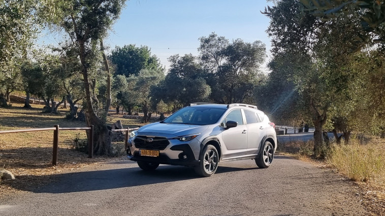 סובארו קרוסטראק  