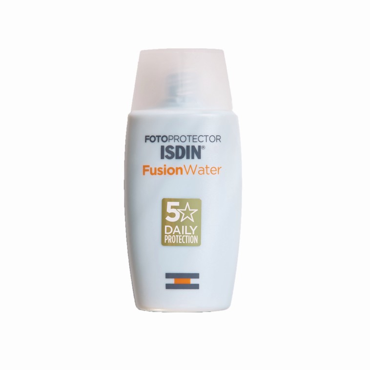 FACIAL SUNSCREEN – FOTOPROTECTOR ISDIN FUSION WATER  (צילום: יחצ חול)