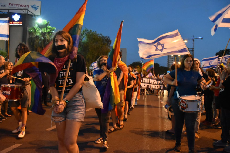 מחאה נגד האלימות במצעדי הגאווה