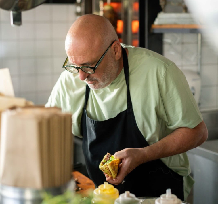 ארז קומורבסקי