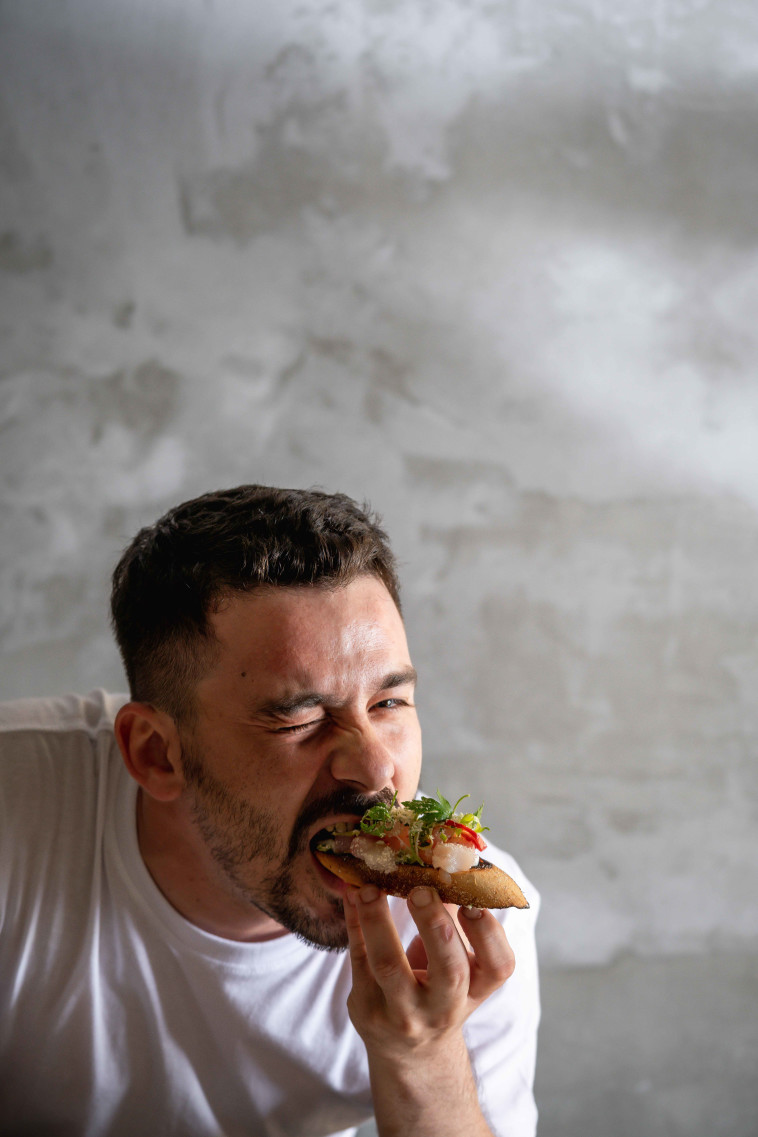 פומפי. חוגג שנה 