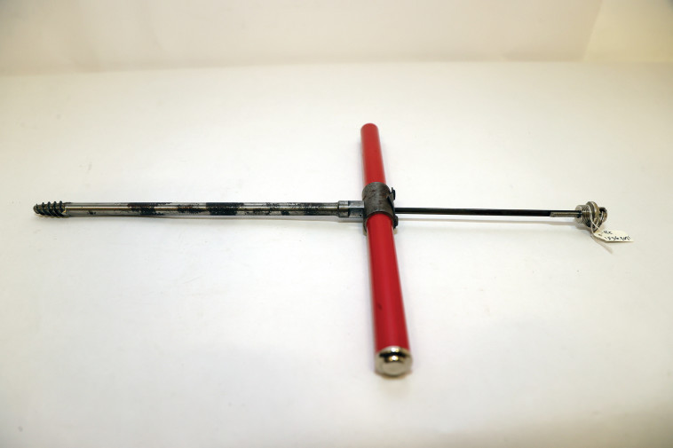  מכשיר לבדיקת רקבון בעמודי חשמל, תוצרת שבדיה