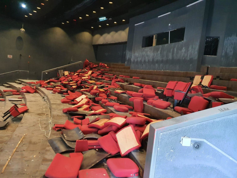 מרכז התרבות דוהל בשכונת התקווה לפני השיפוץ