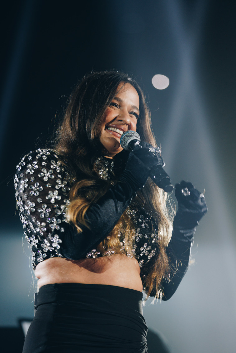 כבשה את מנורה: עדן בן זקן