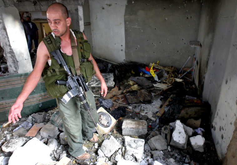 המראות בג'נין לאחר התקיפה באוגוסט 2006 (צילום:  REUTERS/Mohamad Torokman)
