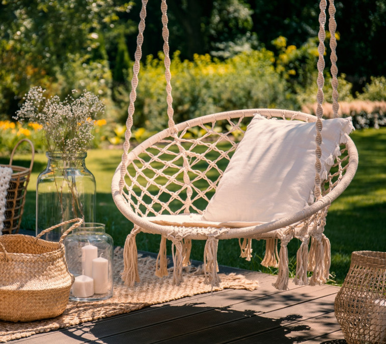 רשת הסטוק חוגגת 17 שנה ואתם מרווחים מבצעים משוגעים