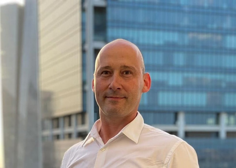 עורך הדין צביקה זלגשטיין