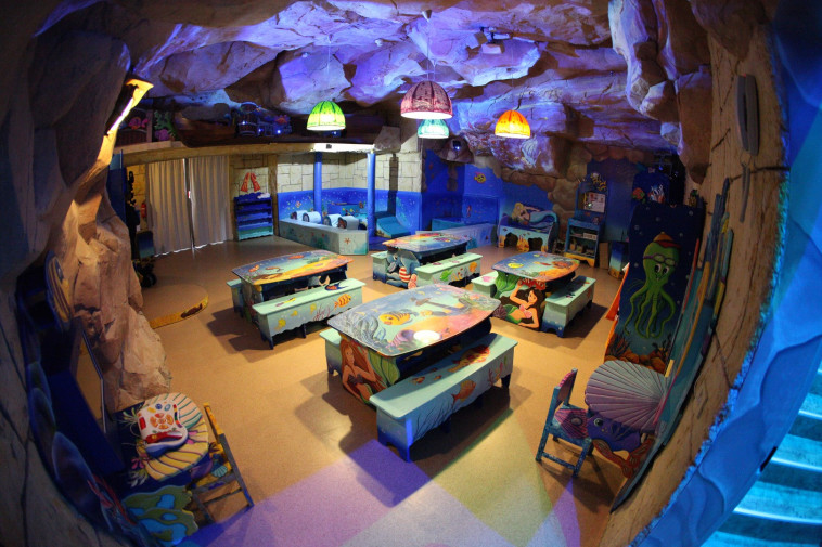 מועדון הדנילנד במלון דן אילת 