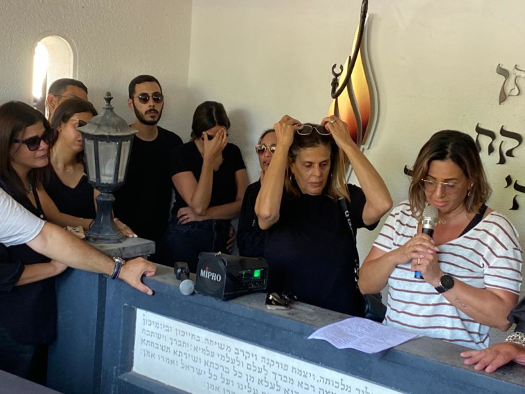 לוויתו של הזמר והיוצר חופני כהן