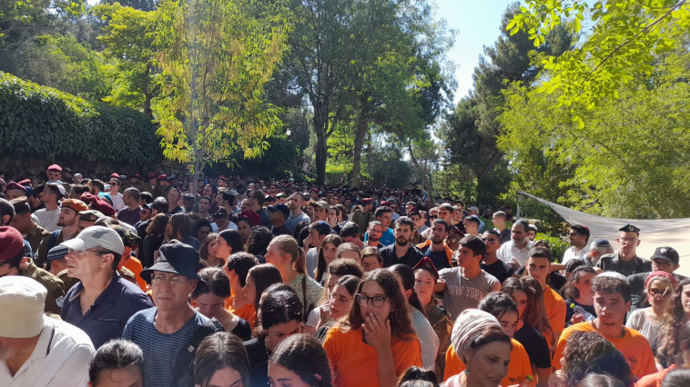 הלווייתו של דוד יהודה יצחק&nbsp;ז''ל