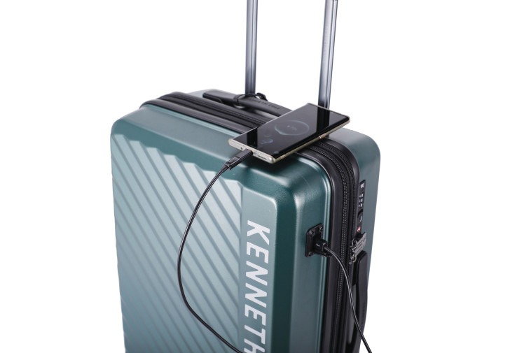 משביר מזוודת kenneth cole עם חיבור usb