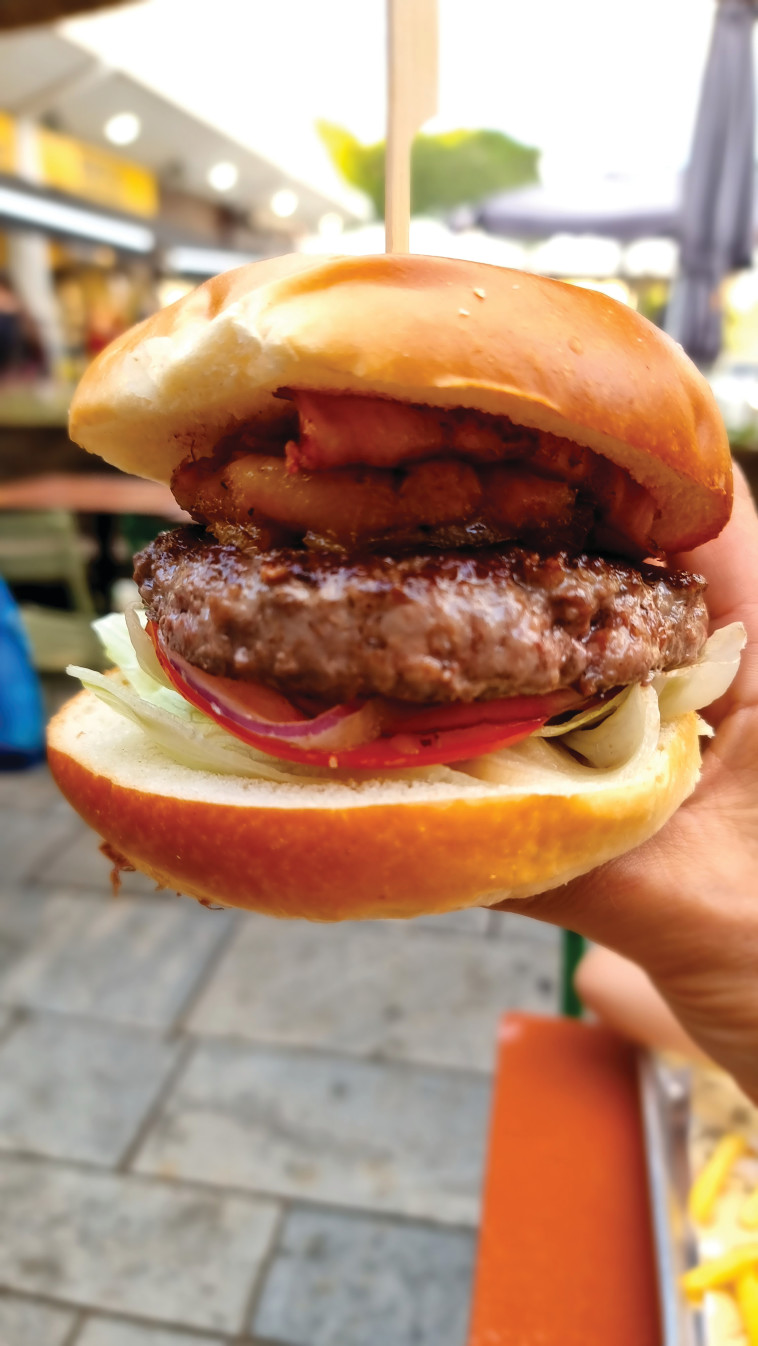 בורגר בקרעם אננס ואווז של ברגר