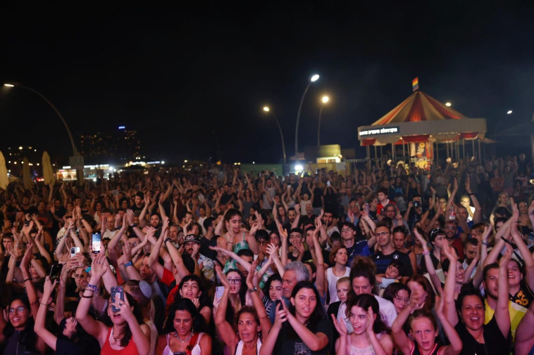 ההופעה של נגה ארז בפסטיבל פורט לייב מיוזיק&lrm;