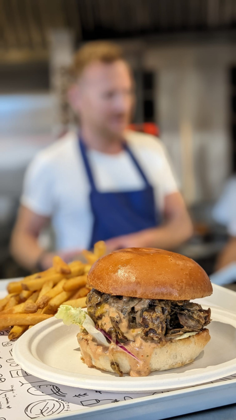 קוג'י בורגר