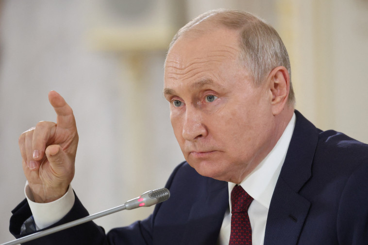 נשיא רוסיה ולדימיר פוטין (צילום: Sergei Bobylyov/TASS Host Photo Agency via REUTERS)