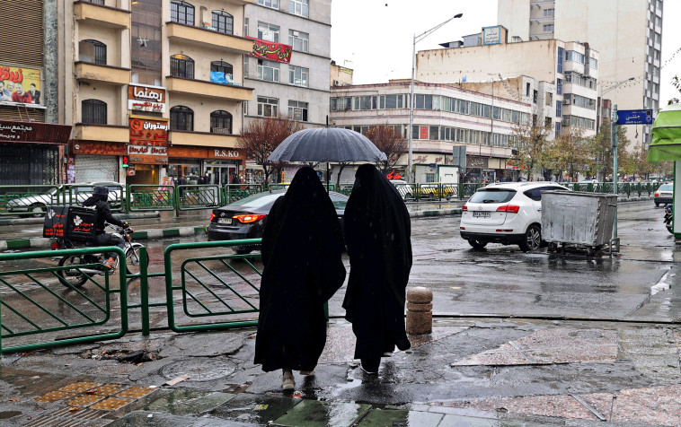נשים בטהרן (צילום: AFP via Getty Images)