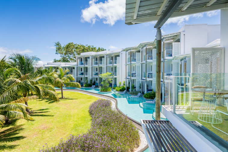 VICTORIA BEACHCOMBER RESORT & SPA 