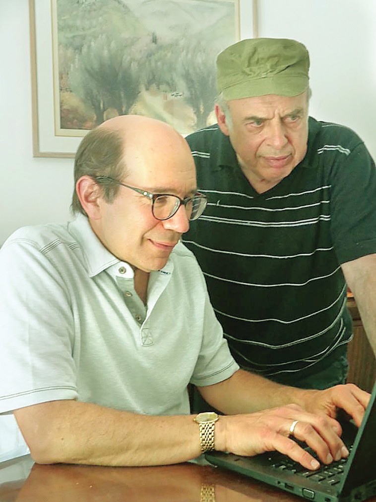 שרנסקי עם פרופ' גיל טרוי 