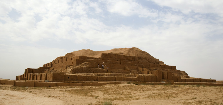 צ'וגה זנביל, איראן