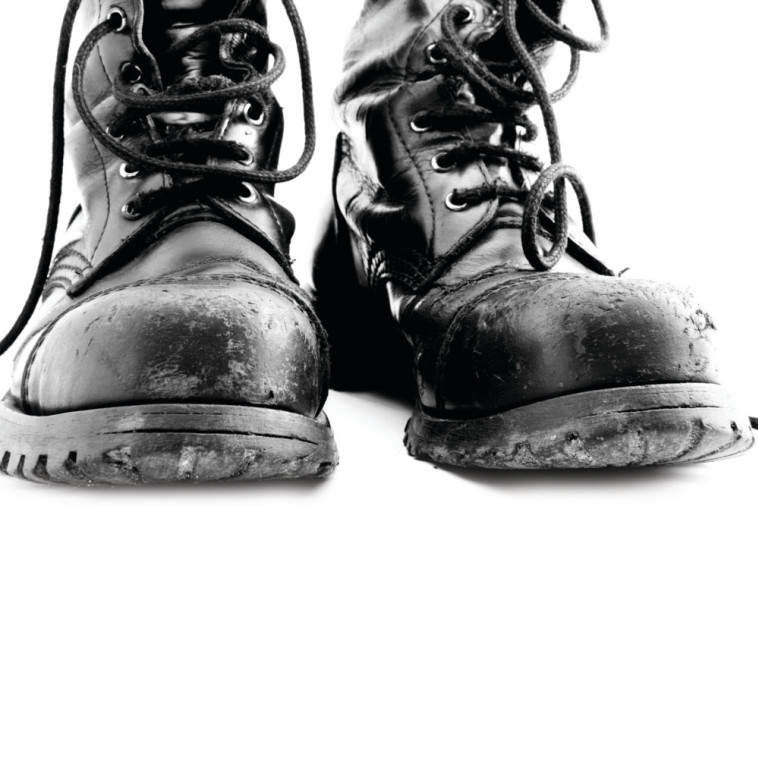 נעליים צבאיות (צילום: שאטרסטוק)