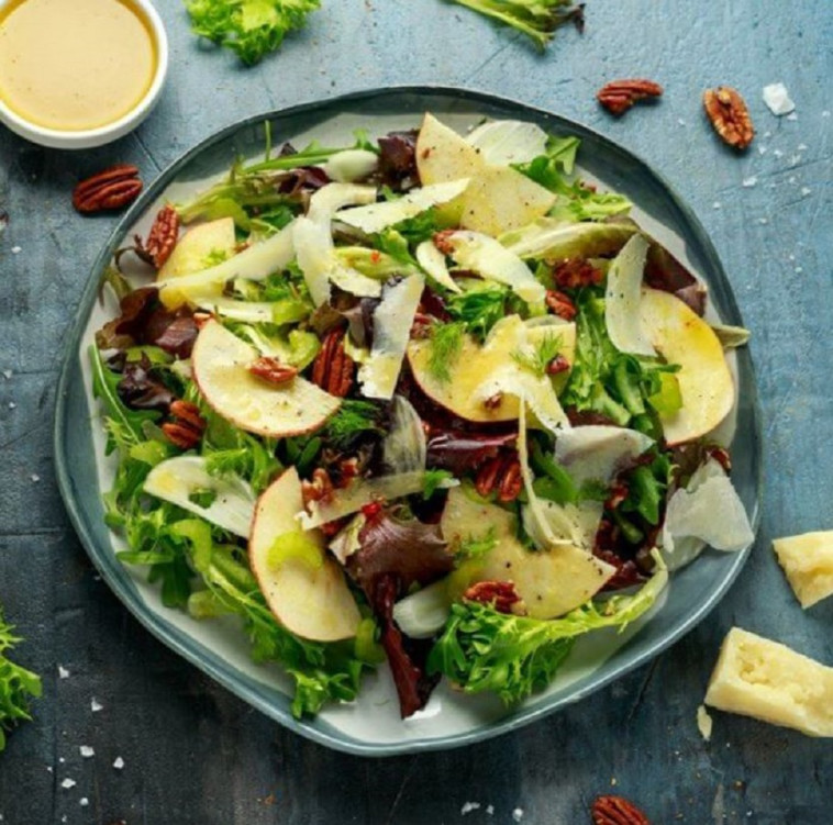 סלט שומר תפוח קיצי