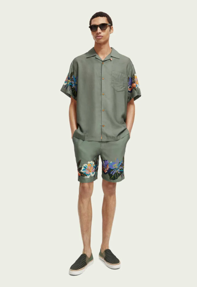 חולצה מכופתרת, SCHOTCH&amp;SODA. מחיר: 399 שקלים במקום 699 שקלים