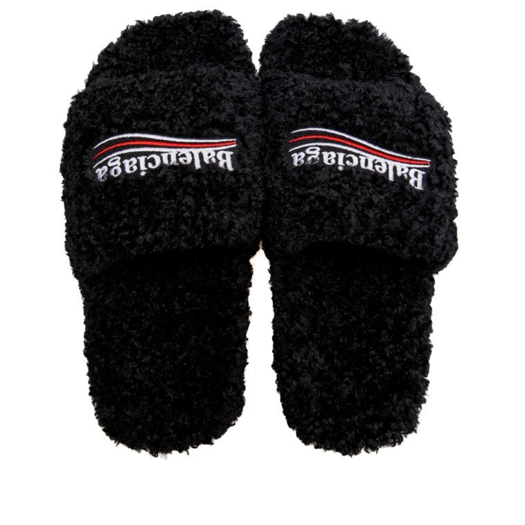 כפכפים, בלנסיאגה בחנות הפופ אפ של FACTORY54. מחיר: 836 במקום 2,090 שקלים