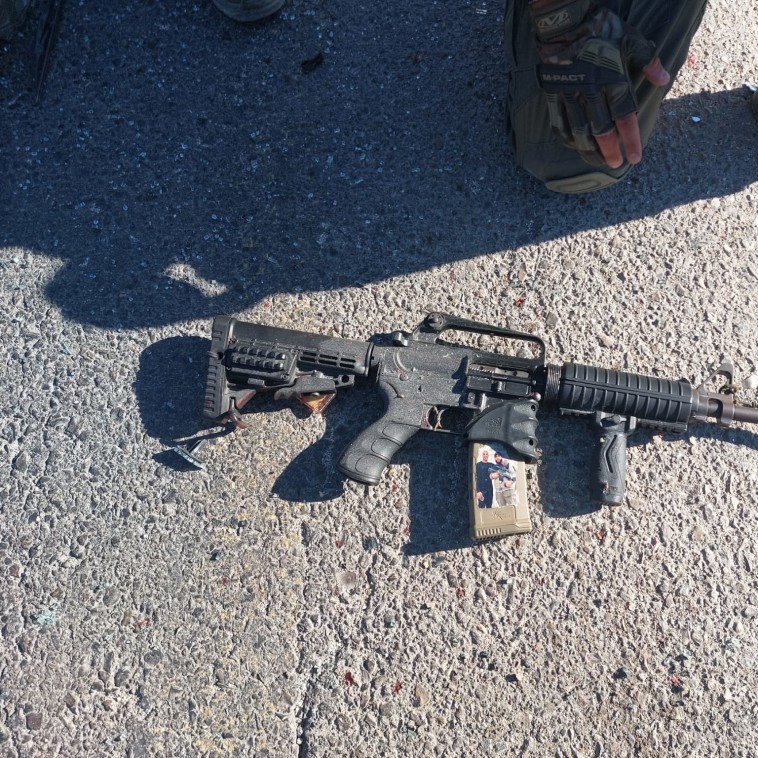 הנשק שאותר ברכבם של המחבלים