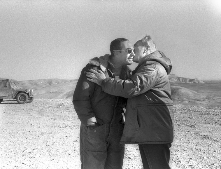 שמעון וחמי פרס