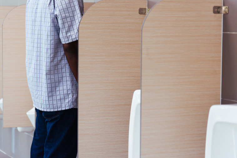 גבר משתין, אילוסטרציה