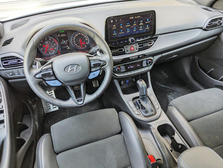 פנים יונדאי