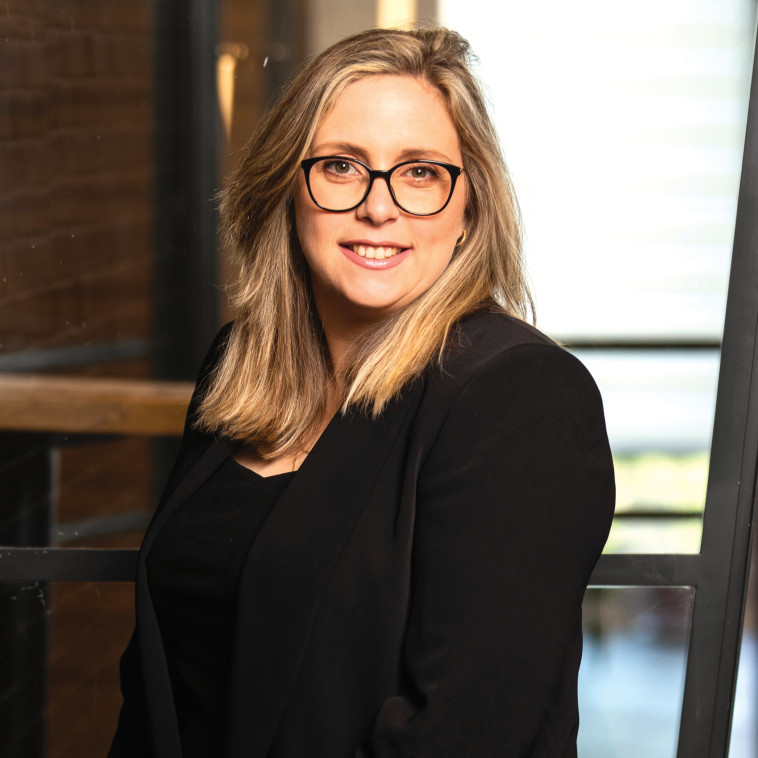 עורכת דין אפרת שפיזאיזן משרד עמית פולק מטלון 