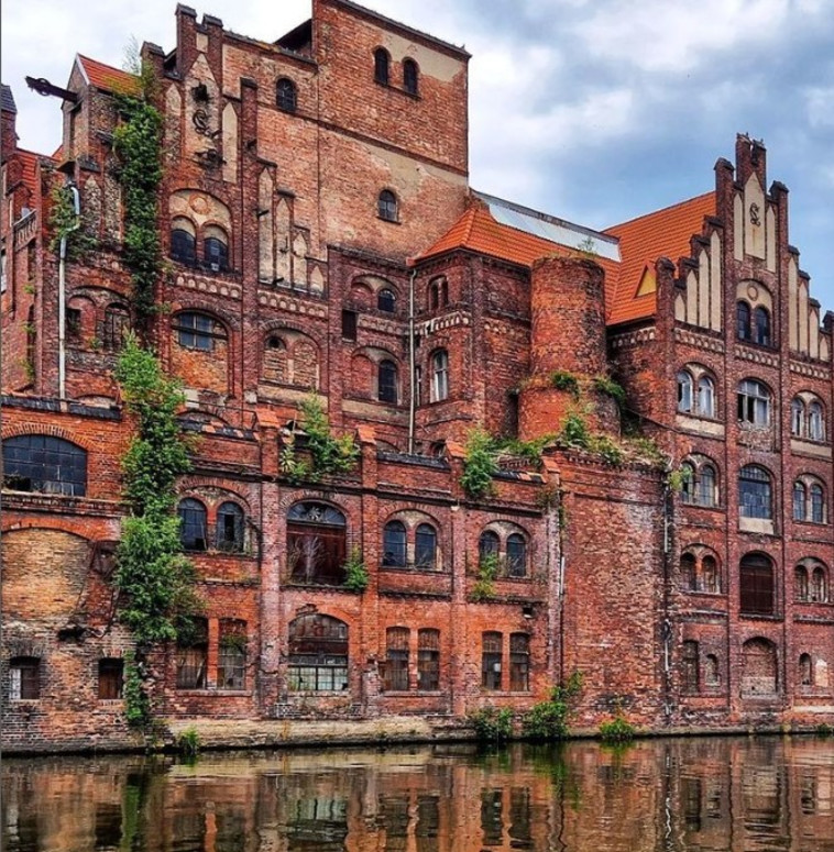 שצ'צ'ין, פולין