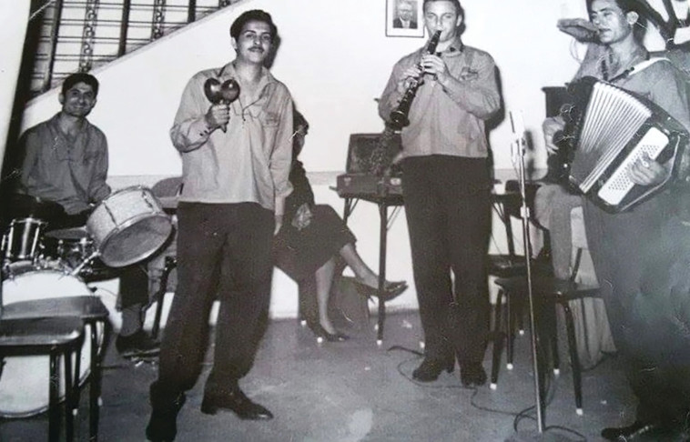זבדיה לוי והעליזים בקפה נגה בשנות ה-60 (צילום: באדיבות דודי פטימר)