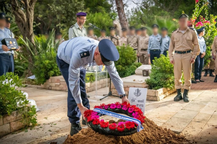 הלווית גיורא רום
