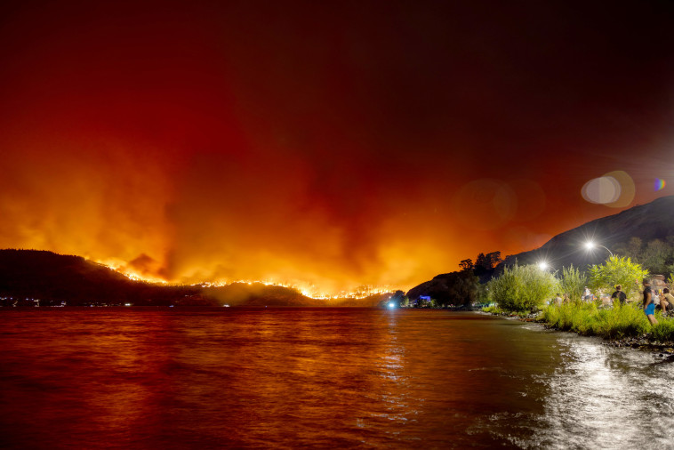 שריפת הענק בקנדה (צילום: AFP via Getty Images)