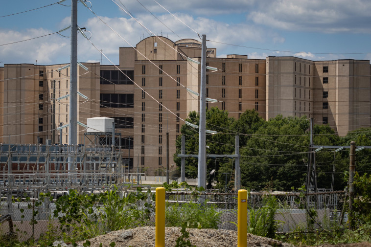 בית הכלא המחוזי בפולטון, ג'ורג'יה (צילום: CHRISTIAN MONTERROSA/AFP via Getty Images)