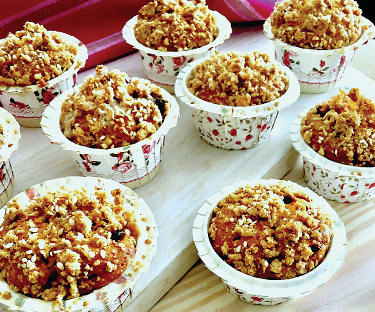 מאפינס גבינה, אגוזים ואוכמניות