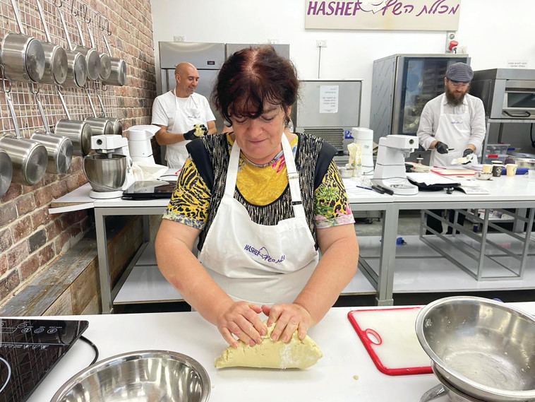 אינה בס בקורס במכללת השף