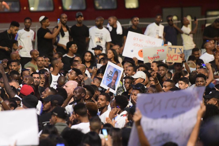 ההפגנה בעקבות מותו של רפאל אדנה ז''ל