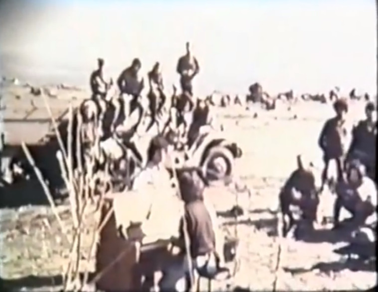 גרוניך וכספי מול החיילים בכיפור (צילום: צילום מסך)