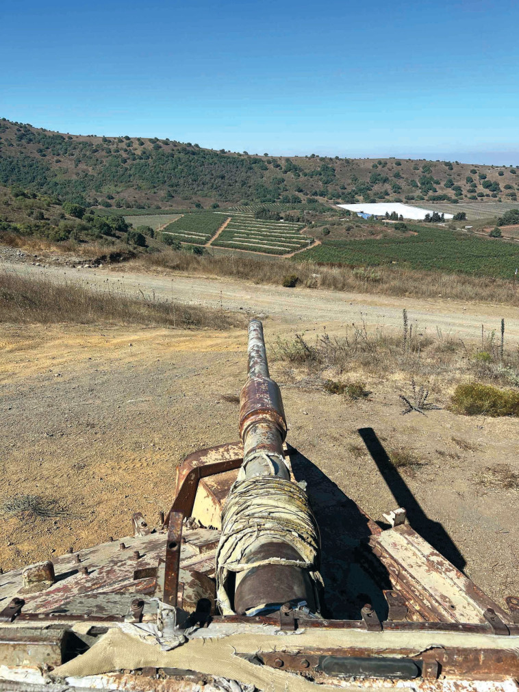 טנק שננטש לרגלי הר בנטל