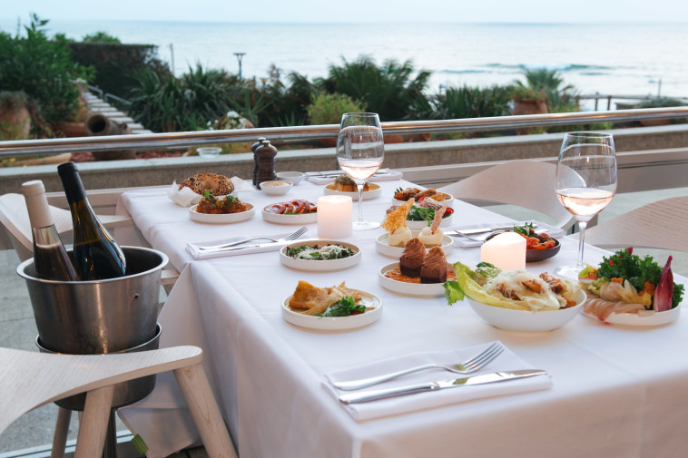 תפריט שקיעה בסיטרה