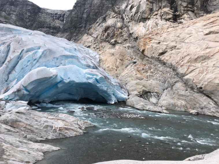 קרחון ניגרסבריין (צילום: אמה גולינקר)