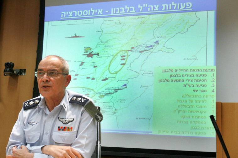 דן חלוץ במלחמת לבנון השנייה - מסיבת עיתונאים