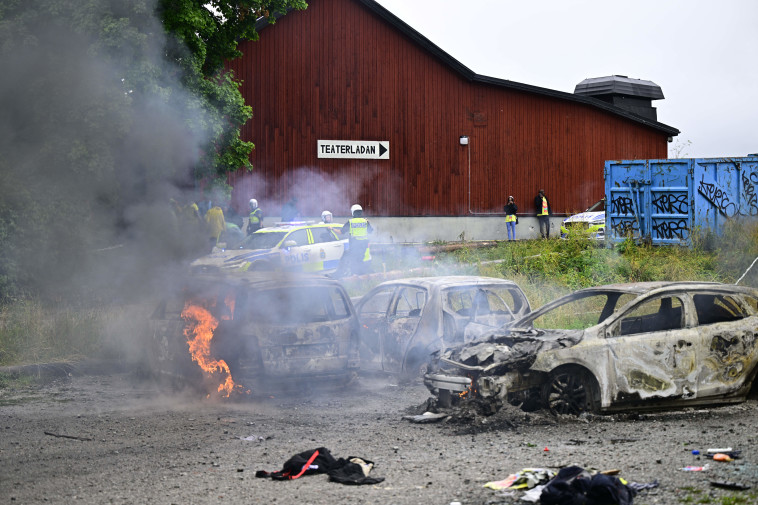 נזק לאחר עימותים אלימים בין אריתריאים בשוודיה (צילום: AFP via Getty Images)