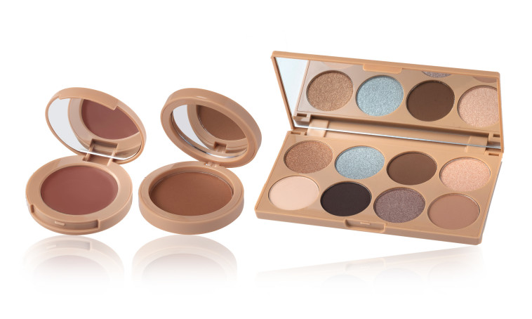 קולקציית קיץ 2023 ההיסטרית של אנה זק בשיתוף sacara