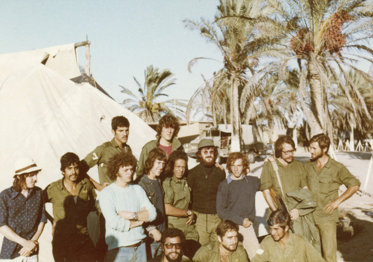 להקת כוורת 1973 במלחמת כיפור (צילום: באדיבות יפרח יחזקאל)